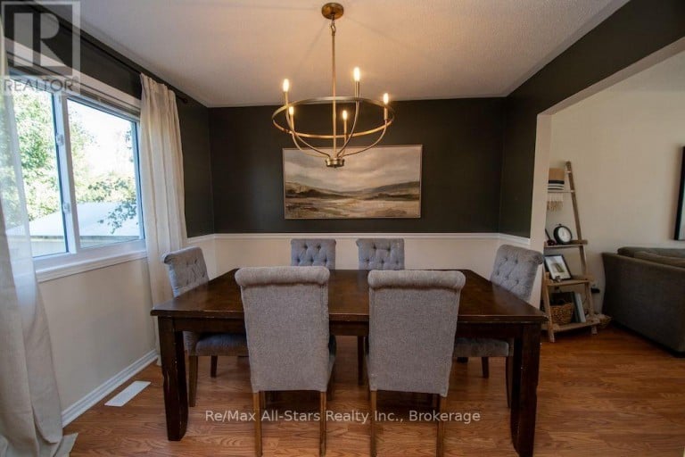 1118 HUNTINGTON CIRCLE, Peterborough (Otonabee Ward 1), Ontario, K9K2A8