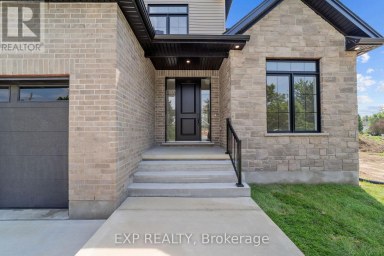 253 JOHN STREET Warwick (Watford) Ontario photo 2