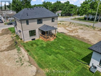 253 JOHN STREET Warwick (Watford) Ontario photo 38