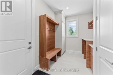 409 ONTARIO STREET Warwick (Watford) Ontario photo 13