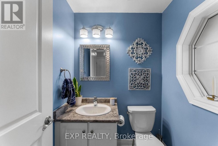 7 VITA STEPHANIE COURT, Georgina (Sutton & Jackson's Point), Ontario, L0E1R0
