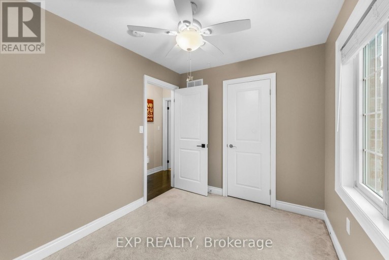 7 VITA STEPHANIE COURT, Georgina (Sutton & Jackson's Point), Ontario, L0E1R0