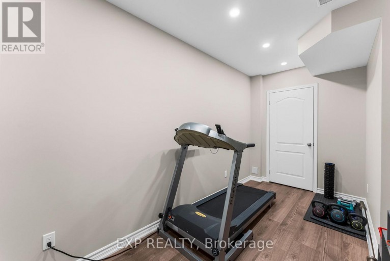 7 VITA STEPHANIE COURT, Georgina (Sutton & Jackson's Point), Ontario, L0E1R0