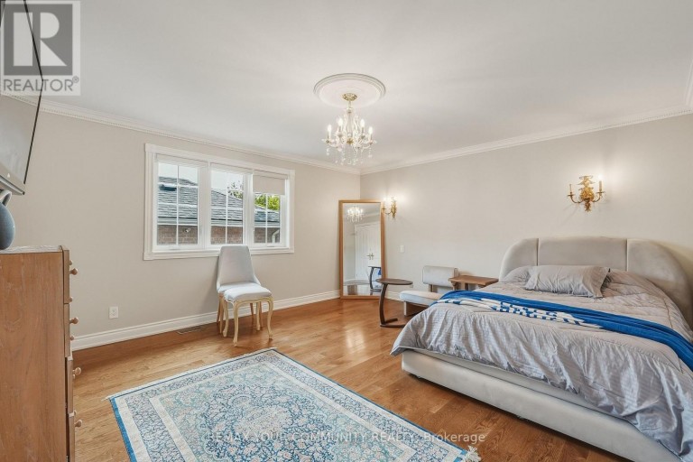 176 OLD SURREY LANE, Richmond Hill (South Richvale), Ontario, L4C7E5