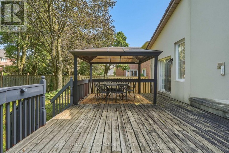 176 OLD SURREY LANE, Richmond Hill (South Richvale), Ontario, L4C7E5