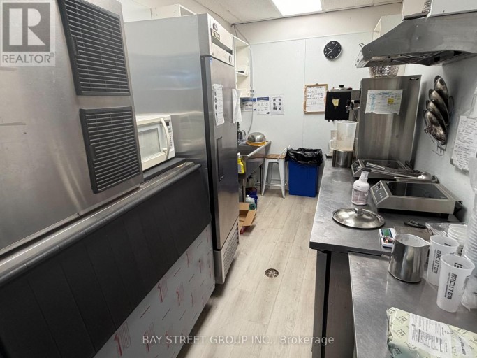 101 - 330 HIGHWAY 7 E, Richmond Hill (Doncrest), Ontario, L4B3P8