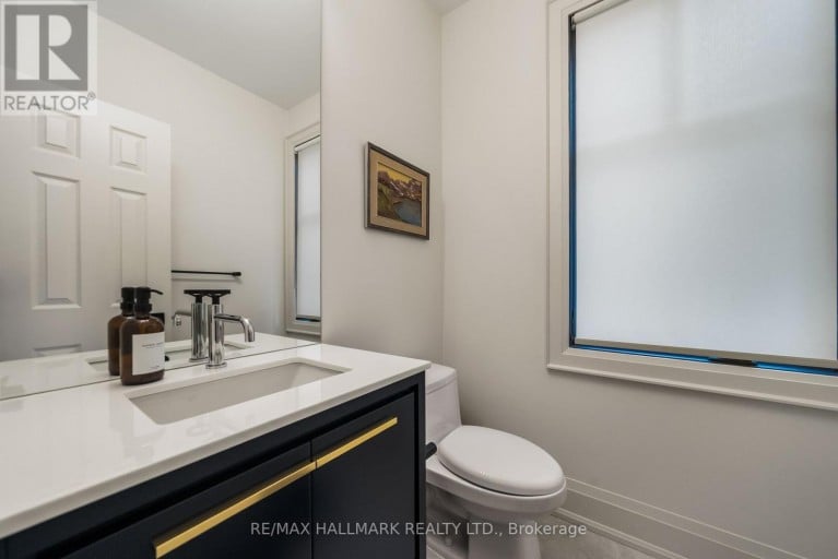 54 THEOBALDS CIRCLE, Richmond Hill (Mill Pond), Ontario, L4C9C9