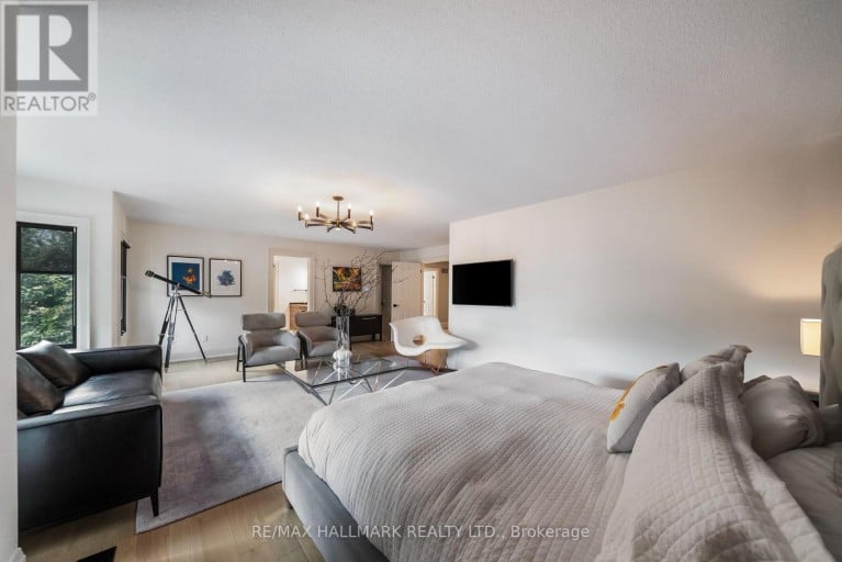 54 THEOBALDS CIRCLE, Richmond Hill (Mill Pond), Ontario, L4C9C9