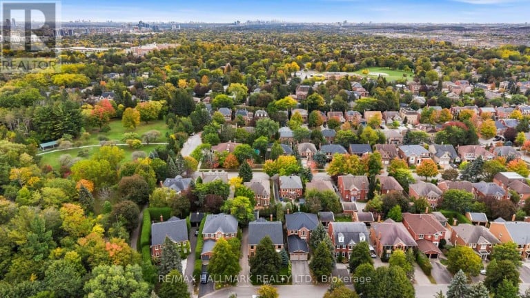 54 THEOBALDS CIRCLE, Richmond Hill (Mill Pond), Ontario, L4C9C9