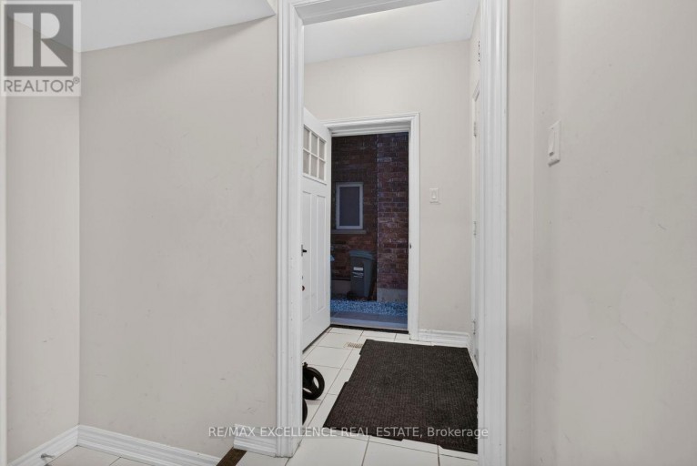 451 BRISDALE DRIVE, Brampton (Northwest Brampton), Ontario, L7A4P9