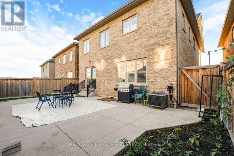 451 BRISDALE DRIVE, Brampton (Northwest Brampton), Ontario, L7A4P9