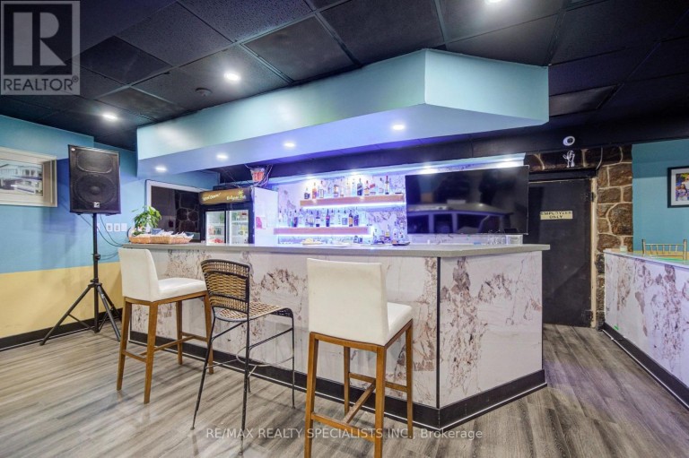 1935 WESTON ROAD, Toronto (Weston), Ontario, M9N1W7