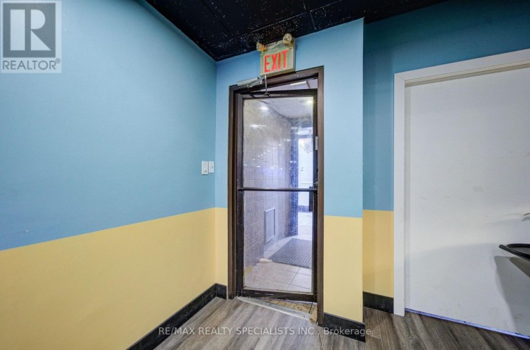 1935 WESTON ROAD, Toronto (Weston), Ontario, M9N1W7