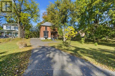 320 GRAND ROAD Trent Hills (Campbellford) Ontario photo 3