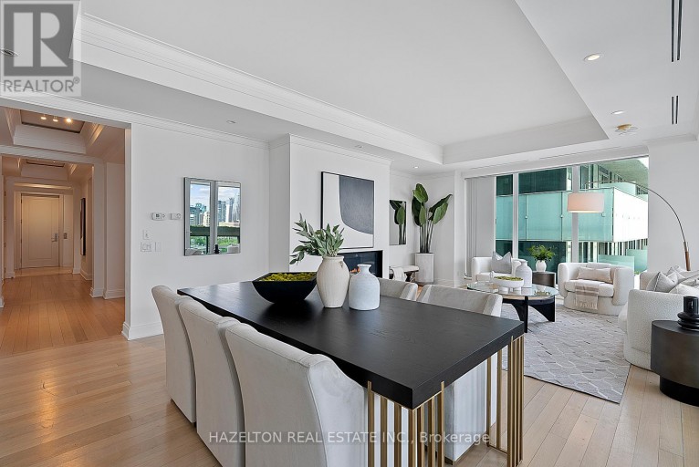 1402 - 206 BLOOR STREET W, Toronto (Annex), Ontario, M5S1T8