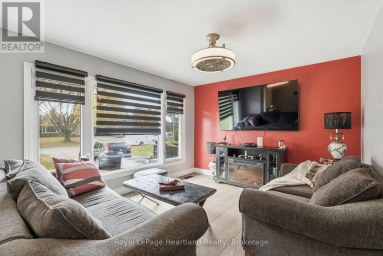 292 WELLINGTON STREET North Huron (Blyth) Ontario photo 4