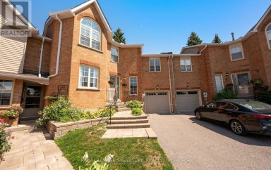 412 BUTLER COURT Aurora (Aurora Village) Ontario photo 1