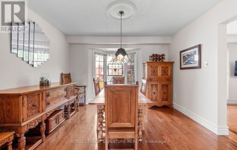 412 BUTLER COURT, Aurora (Aurora Village), Ontario, L4G6G8
