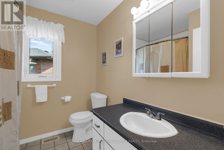 5 ALLAN COURT, Springwater (Elmvale), Ontario, L0L1P0
