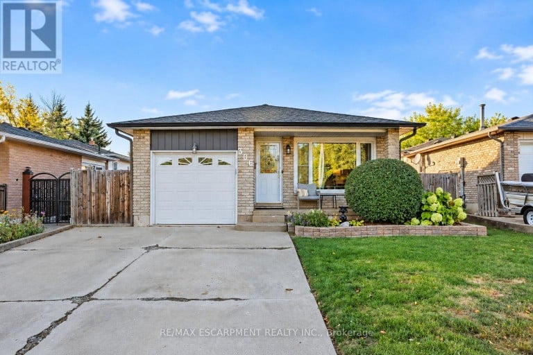 306 TEMPLEMEAD DRIVE, Hamilton (Templemead), Ontario, L8W3H7