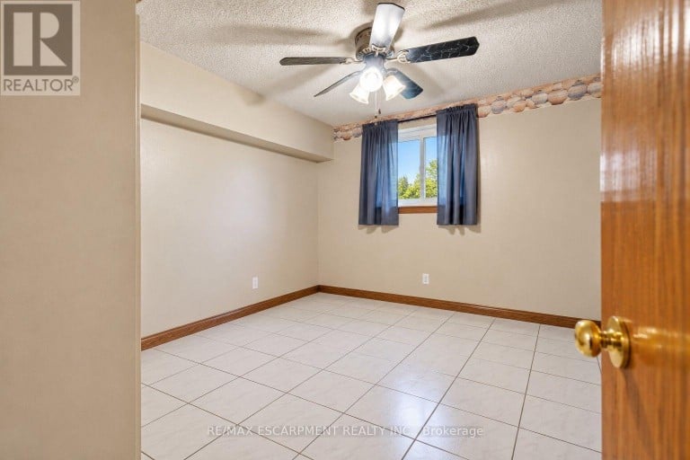 306 TEMPLEMEAD DRIVE, Hamilton (Templemead), Ontario, L8W3H7