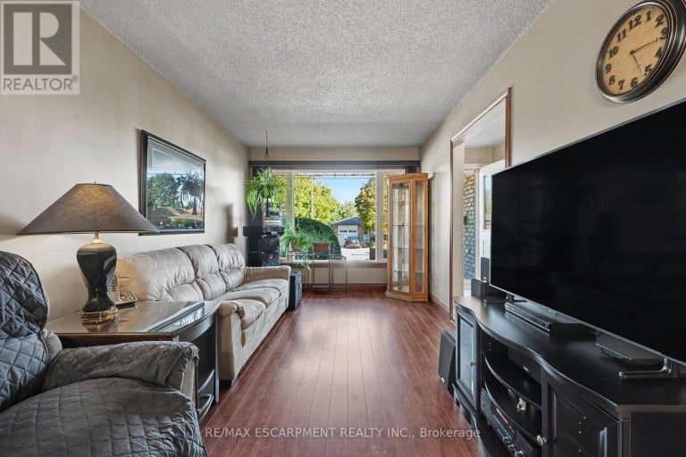 306 TEMPLEMEAD DRIVE, Hamilton (Templemead), Ontario, L8W3H7
