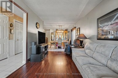306 TEMPLEMEAD DRIVE Hamilton (Templemead) Ontario photo 9