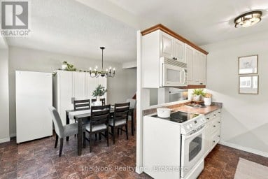 49 - 966 ADELAIDE AVENUE E Oshawa (Eastdale) Ontario photo 14