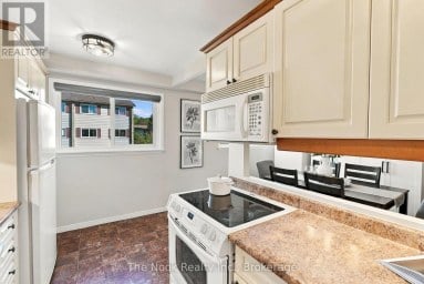 49 - 966 ADELAIDE AVENUE E Oshawa (Eastdale) Ontario photo 15
