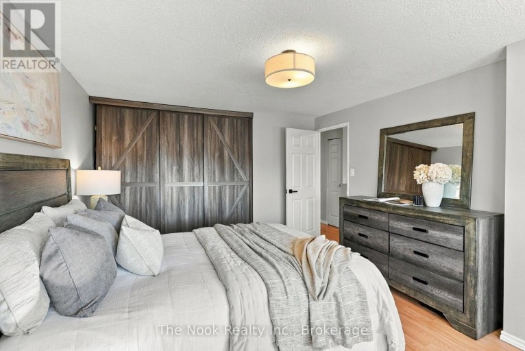 49 - 966 ADELAIDE AVENUE E, Oshawa (Eastdale), Ontario, L1K1L2