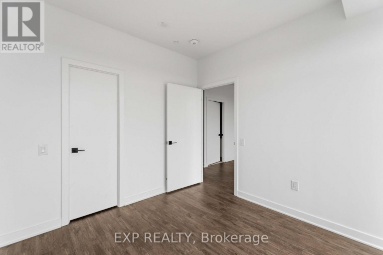 1119 - 2782 BARTON STREET E, Hamilton (Riverdale), Ontario, L8E2J8