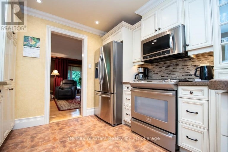 690 POST ROAD, Kawartha Lakes (Ops), Ontario, K0L2X0