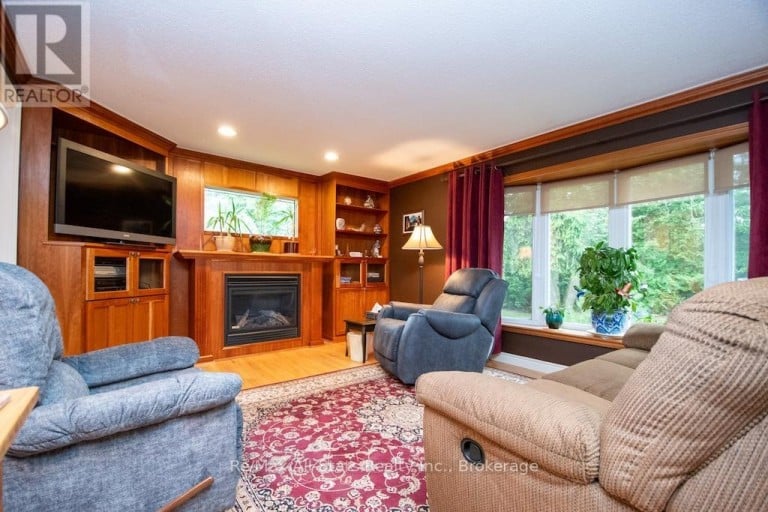 690 POST ROAD, Kawartha Lakes (Ops), Ontario, K0L2X0