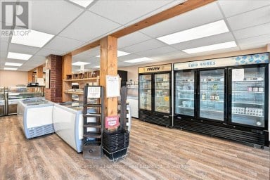 282-284 & 286 WELLINGTON MAIN STREET Prince Edward County (Hillier) Ontario photo 17