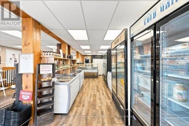 282-284 & 286 WELLINGTON MAIN STREET Prince Edward County (Hillier) Ontario photo 18