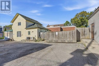 282-284 & 286 WELLINGTON MAIN STREET Prince Edward County (Hillier) Ontario photo 32