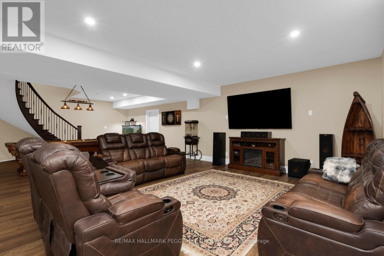 31 LOFTUS ROAD, Springwater, Ontario, L0L2K0