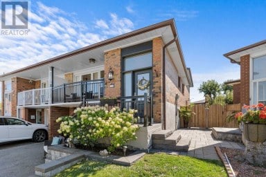 20 HONEYWOOD ROAD Toronto (Glenfield-Jane Heights) Ontario photo 1