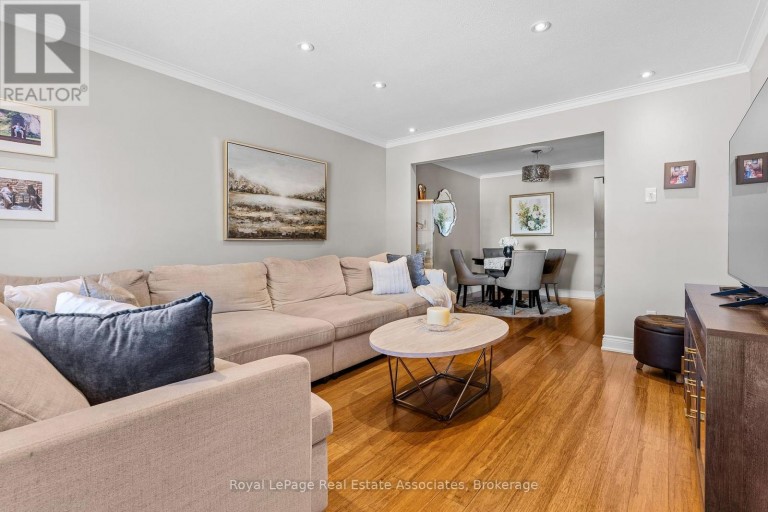 20 HONEYWOOD ROAD, Toronto (Glenfield-Jane Heights), Ontario, M3N1B2