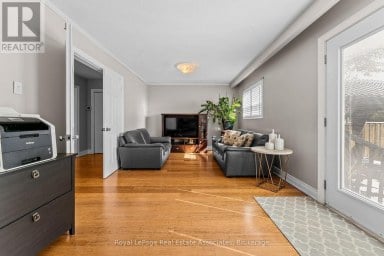20 HONEYWOOD ROAD Toronto (Glenfield-Jane Heights) Ontario photo 26
