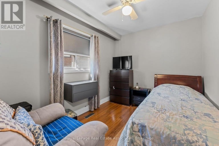 20 HONEYWOOD ROAD, Toronto (Glenfield-Jane Heights), Ontario, M3N1B2