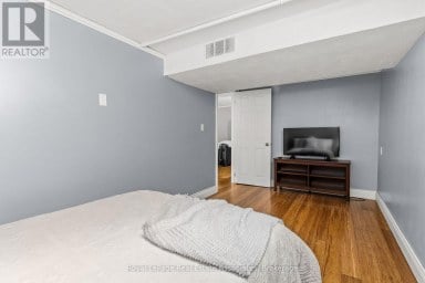 20 HONEYWOOD ROAD Toronto (Glenfield-Jane Heights) Ontario photo 28
