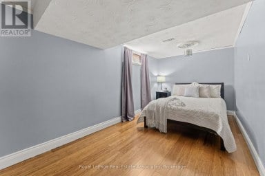 20 HONEYWOOD ROAD Toronto (Glenfield-Jane Heights) Ontario photo 29