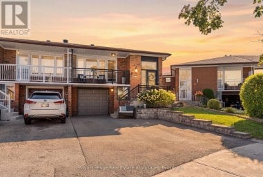 20 HONEYWOOD ROAD Toronto (Glenfield-Jane Heights) Ontario photo 3