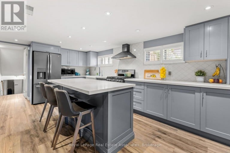 20 HONEYWOOD ROAD, Toronto (Glenfield-Jane Heights), Ontario, M3N1B2