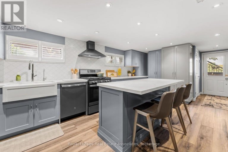 20 HONEYWOOD ROAD, Toronto (Glenfield-Jane Heights), Ontario, M3N1B2