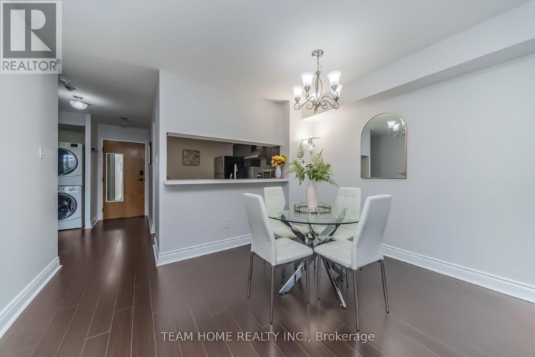 604 - 300 WEBB DRIVE, Mississauga (City Centre), Ontario, L5B3W3