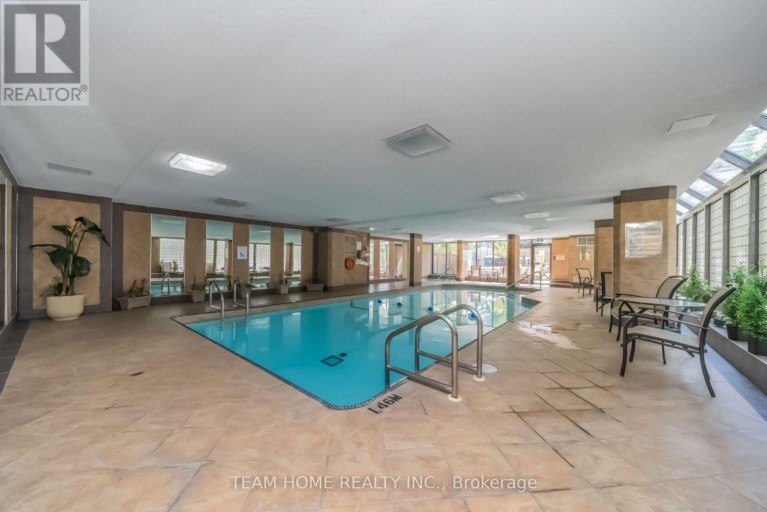 604 - 300 WEBB DRIVE, Mississauga (City Centre), Ontario, L5B3W3