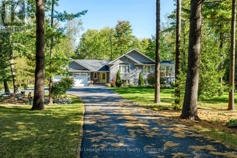 21502 LOYALIST PARKWAY (HIGHWAY 33) PARKWAY, Prince Edward County (Ameliasburg Ward), Ontario, K0K1L0