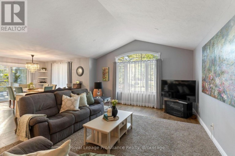 21502 LOYALIST PARKWAY (HIGHWAY 33) PARKWAY, Prince Edward County (Ameliasburg Ward), Ontario, K0K1L0